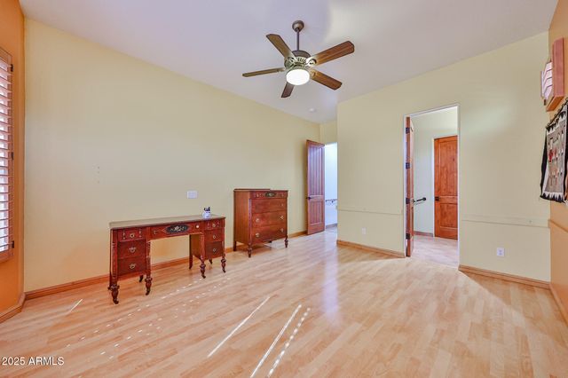 18329 W SANTA ALBERTA Lane, Goodyear, AZ 85338