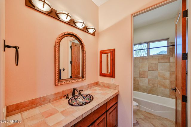 18329 W SANTA ALBERTA Lane, Goodyear, AZ 85338