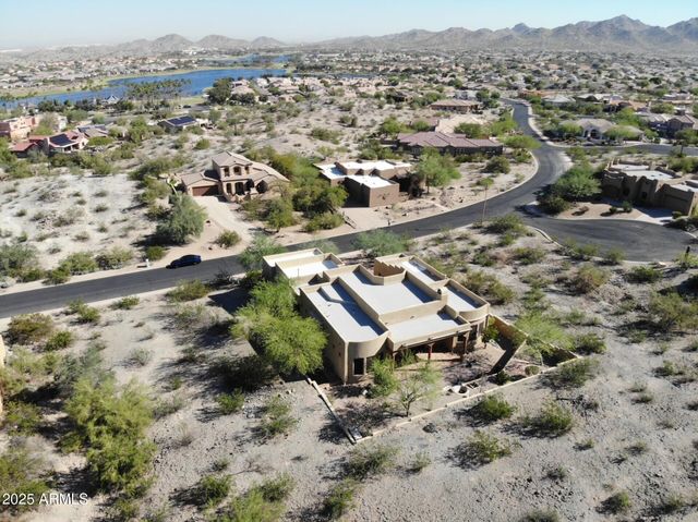 18329 W SANTA ALBERTA Lane, Goodyear, AZ 85338