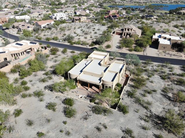 18329 W SANTA ALBERTA Lane, Goodyear, AZ 85338