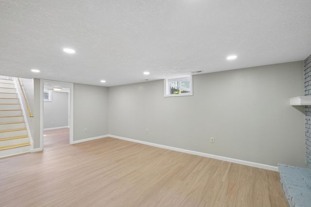 820 7th Avenue E, Shakopee, MN 55379