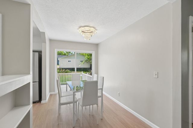 820 7th Avenue E, Shakopee, MN 55379