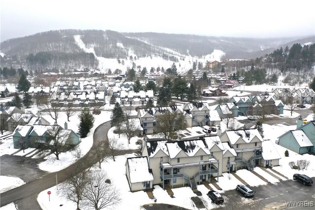 80 Wildflower, Ellicottville, NY 14731