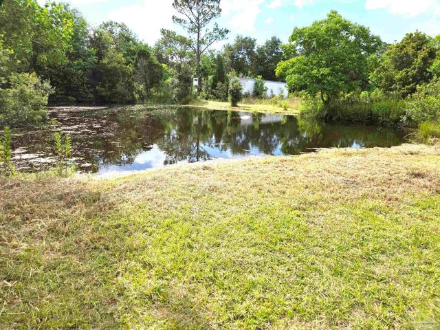 100 Cooper Rd, Cantonment, FL 32533
