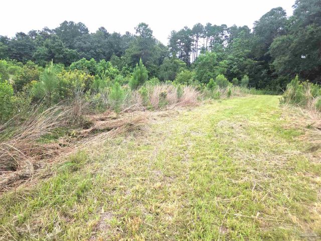 100 Cooper Rd, Cantonment, FL 32533