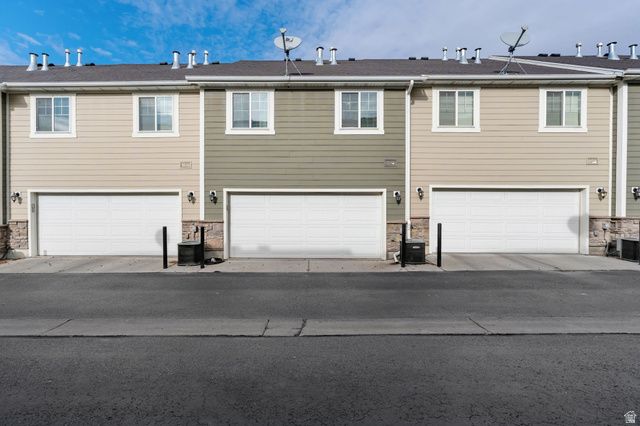 265 W 1010 S, Logan, UT 84321