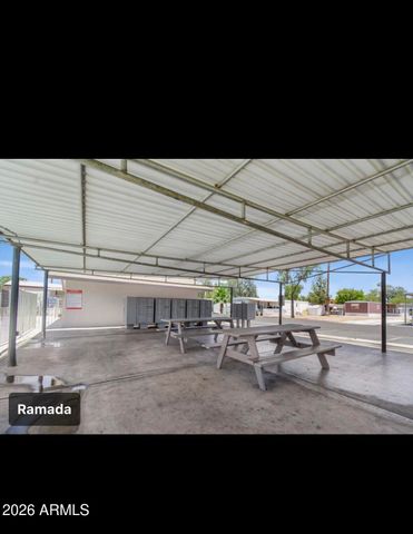 8601 N 71st Avenue 52, Peoria, AZ 85301