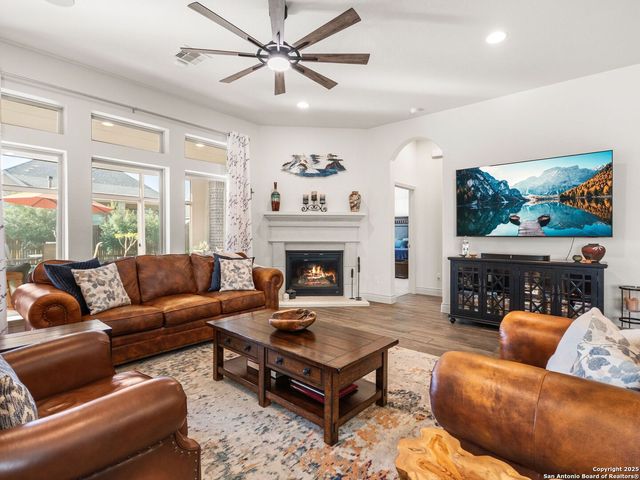 9700 Innes Pl, Boerne, TX 78006