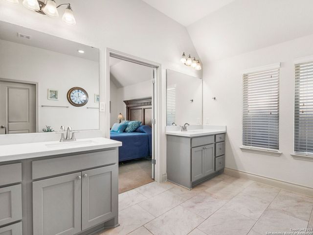 9700 Innes Pl, Boerne, TX 78006