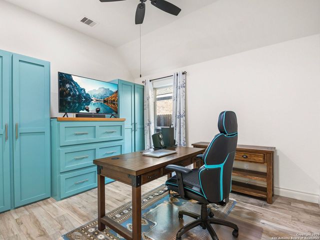 9700 Innes Pl, Boerne, TX 78006