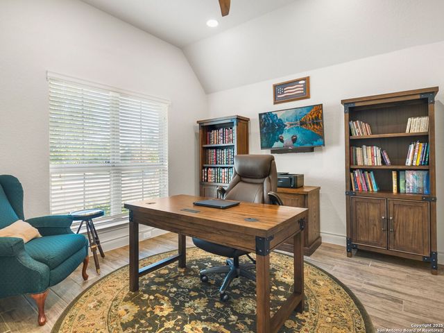 9700 Innes Pl, Boerne, TX 78006