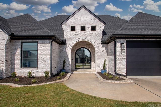 1609 Creekview, Sherwood, AR 72120