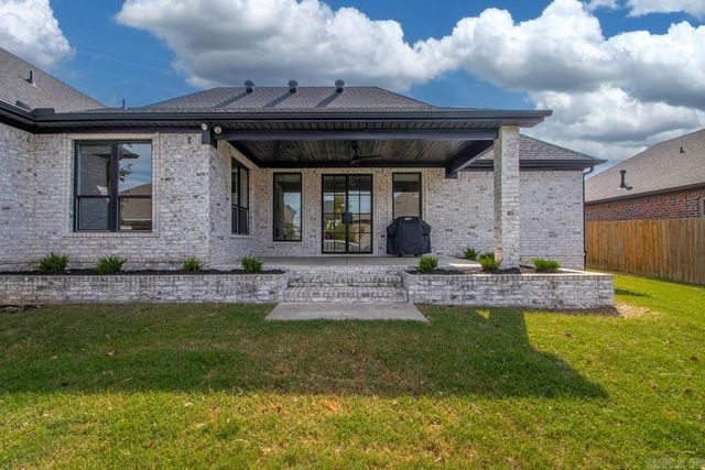 1609 Creekview, Sherwood, AR 72120
