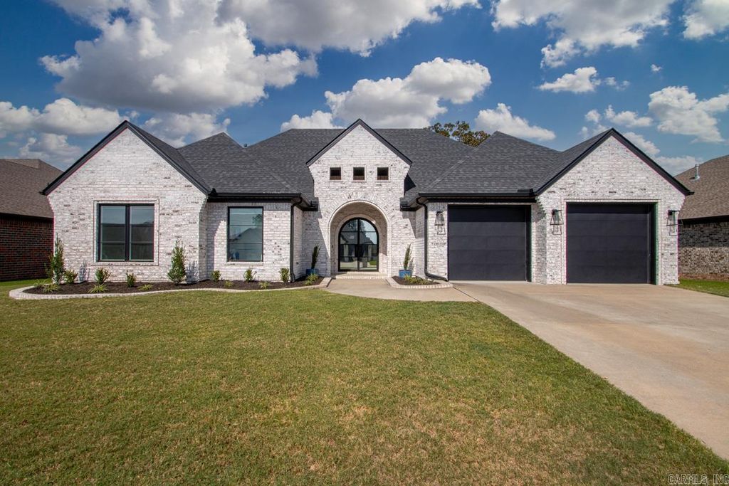 1609 Creekview, Sherwood, AR 72120