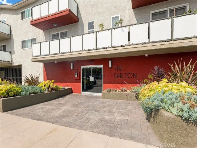 525 S Shelton Street South 205, Burbank, CA 91506