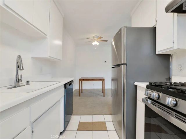 525 S Shelton Street South 205, Burbank, CA 91506