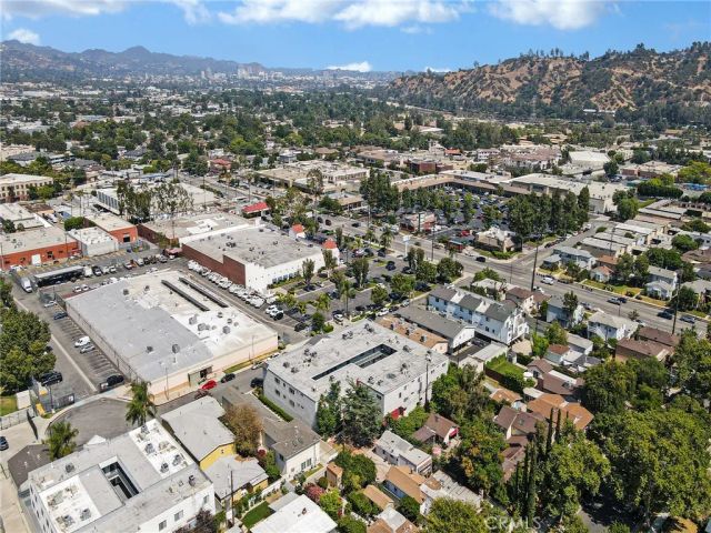 525 S Shelton Street South 205, Burbank, CA 91506