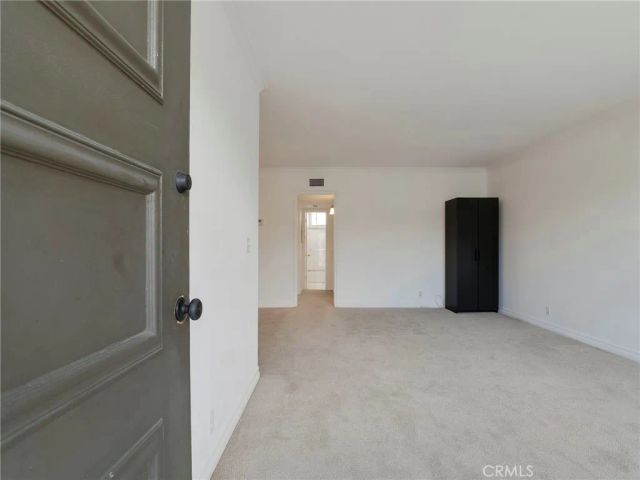 525 S Shelton Street South 205, Burbank, CA 91506