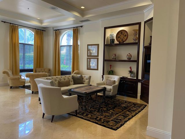 616 Clearwater Park Road 207, West Palm Beach, FL 33401