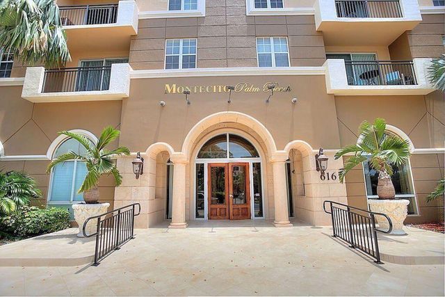 616 Clearwater Park Road 207, West Palm Beach, FL 33401