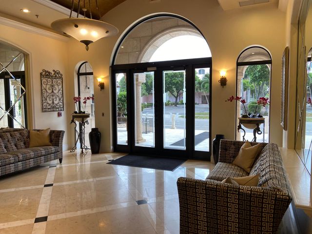 616 Clearwater Park Road 207, West Palm Beach, FL 33401