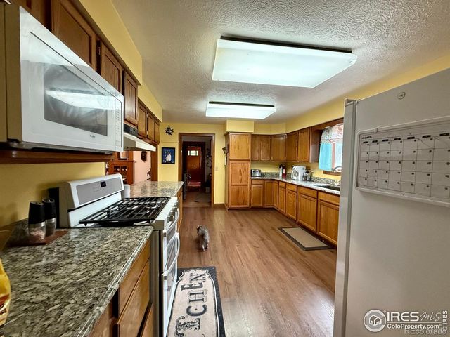 406 S Morlan Avenue, Holyoke, CO 80734