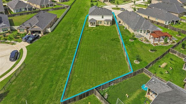 9702 Migrant Hawker Court, Conroe, TX 77385