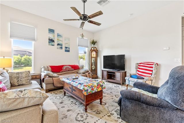 1804 SW 42nd ST, Cape Coral, FL 33914