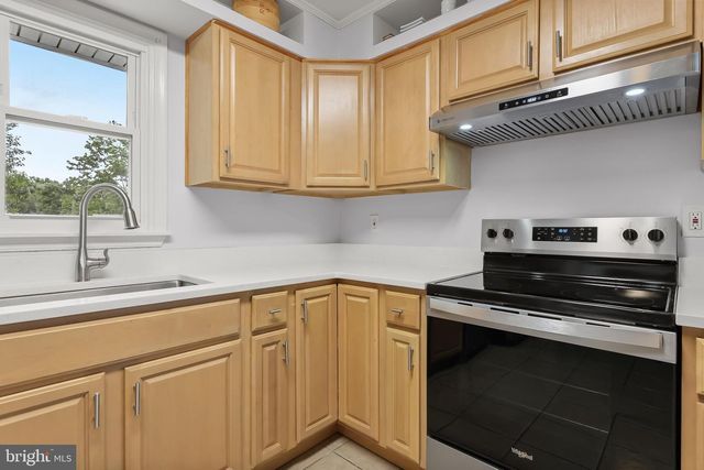818 UNIONTOWN RD, Westminster, MD 21158