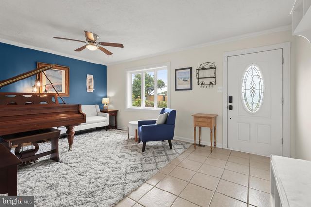 818 UNIONTOWN RD, Westminster, MD 21158