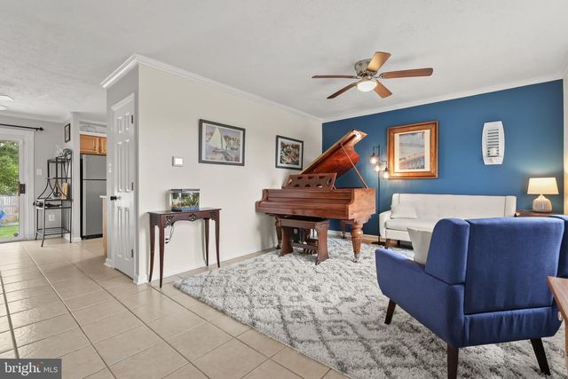 818 UNIONTOWN RD, Westminster, MD 21158