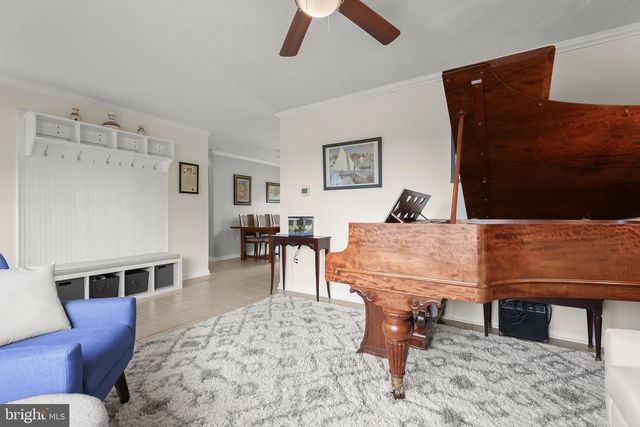 818 UNIONTOWN RD, Westminster, MD 21158