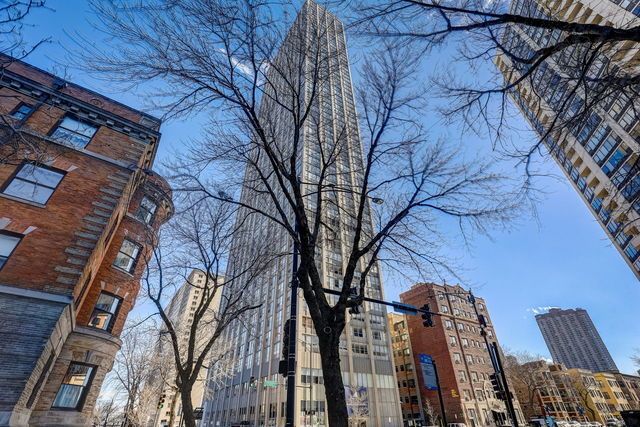 655 W Irving Park Road 1713, Chicago, IL 60613