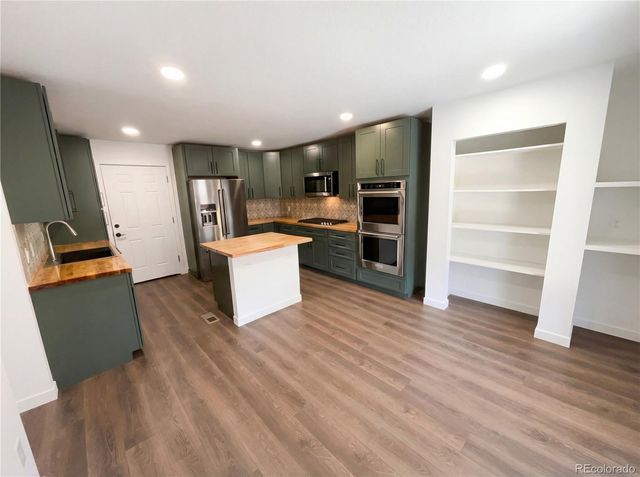 3624 S Olathe Street, Aurora, CO 80013