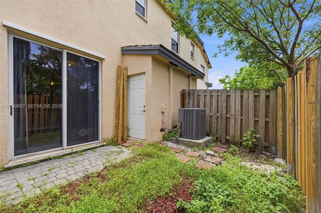 142 SE 28th Ter 6, Homestead, FL 33033