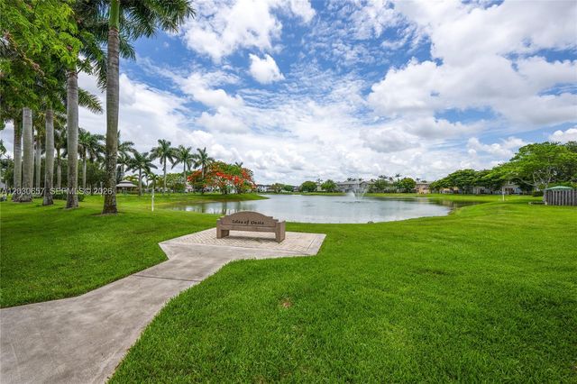 142 SE 28th Ter 6, Homestead, FL 33033