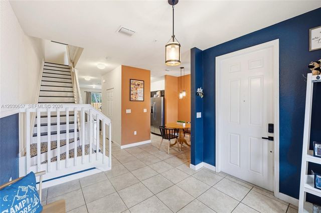 142 SE 28th Ter 6, Homestead, FL 33033