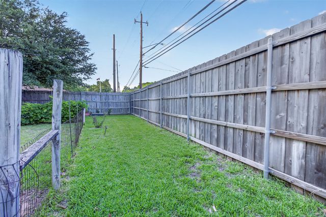 1601 W Tucker Boulevard, Arlington, TX 76013