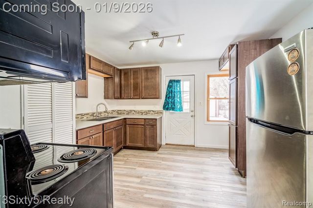 12320 Syracuse Street, Taylor, MI 48180