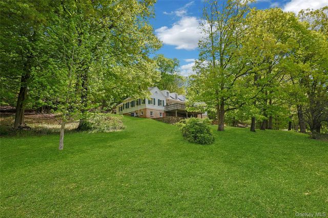 982 Bradley Parkway, Blauvelt, NY 10913