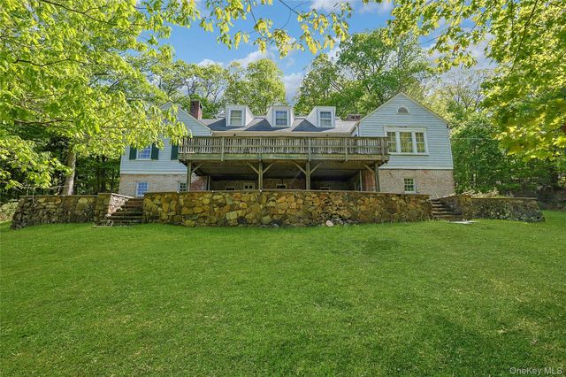 982 Bradley Parkway, Blauvelt, NY 10913