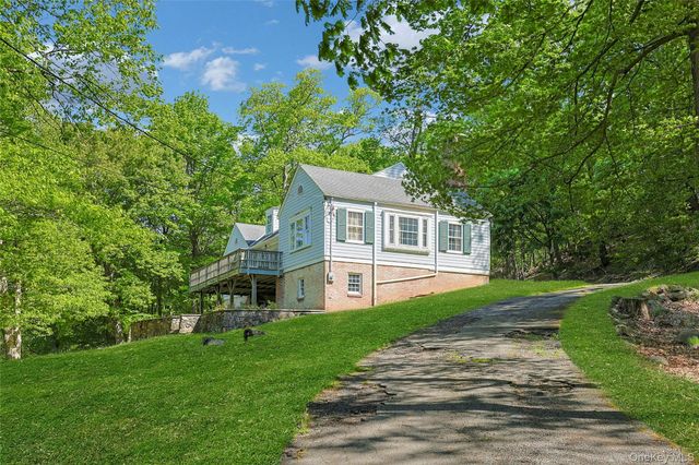 982 Bradley Parkway, Blauvelt, NY 10913
