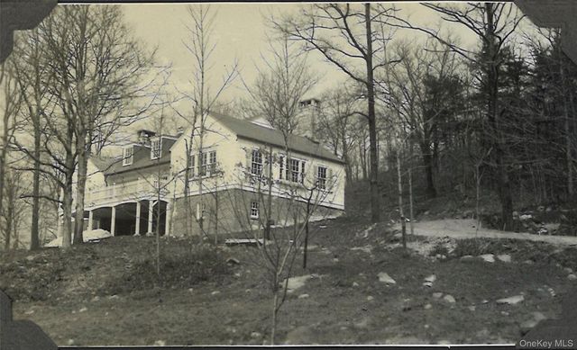 982 Bradley Parkway, Blauvelt, NY 10913