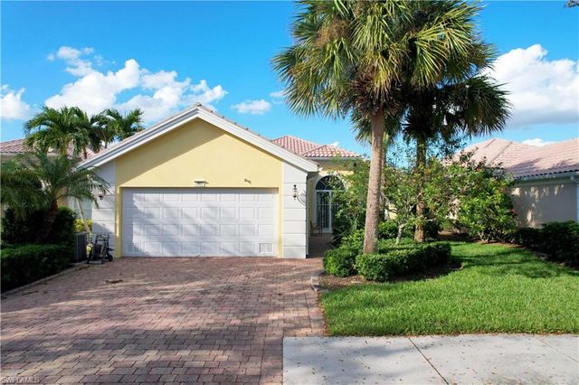 7983 Valentina CT, Naples, FL 34114