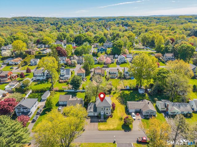 52 Stuart Street, Newington, CT 06111