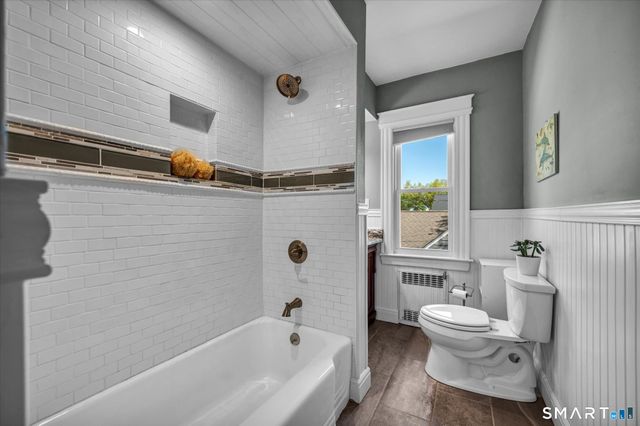 52 Stuart Street, Newington, CT 06111