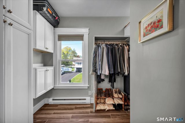 52 Stuart Street, Newington, CT 06111