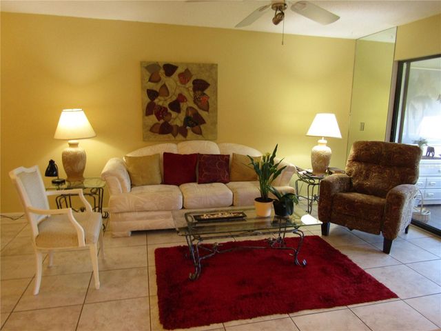 255 MISSION TRAIL S E, Venice, FL 34285