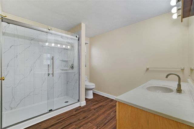 5704 Willow Terrace Dr, Bethel Park, PA 15102