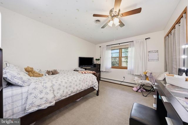 24 SPRINGFIELD LN, Williamsport, MD 21795